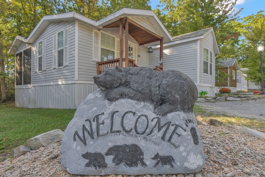 More Photos Of 11845 US 41 St, Monteagle Trailer Camper Park For Sale