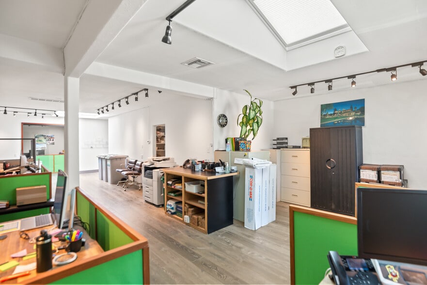 More Photos Of 401 1st St, Los Altos Medical For Sale