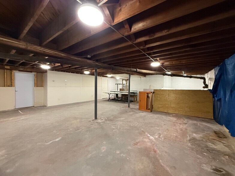 More Photos Of 118 W Boylston St, Worcester Freestanding For Sale