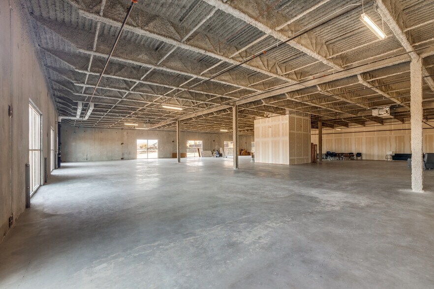 More Photos Of 6601 W University Dr, McKinney Hospital For Lease