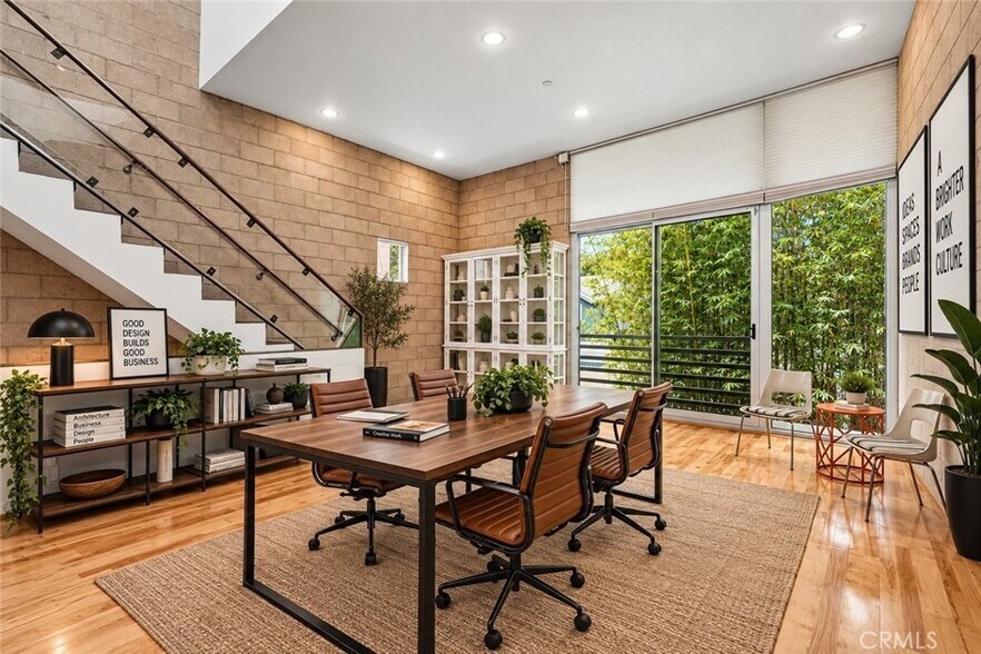 More Photos Of 717 N Highland Ave, Los Angeles Light Distribution For Sale