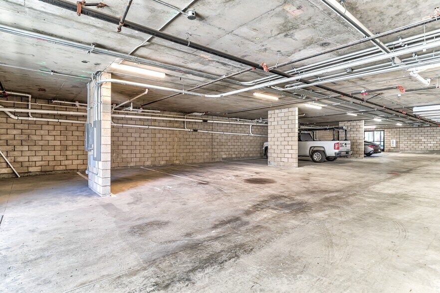 More Photos Of 7606 Girard Ave, La Jolla Apartments For Sale