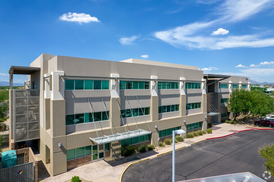 More Photos Of 20940 N Tatum Blvd, Phoenix Unknown For Lease