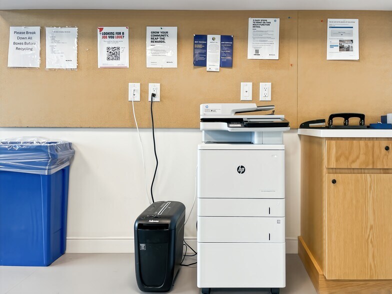 More Photos Of 460 Doyle Ave, Kelowna Coworking Space