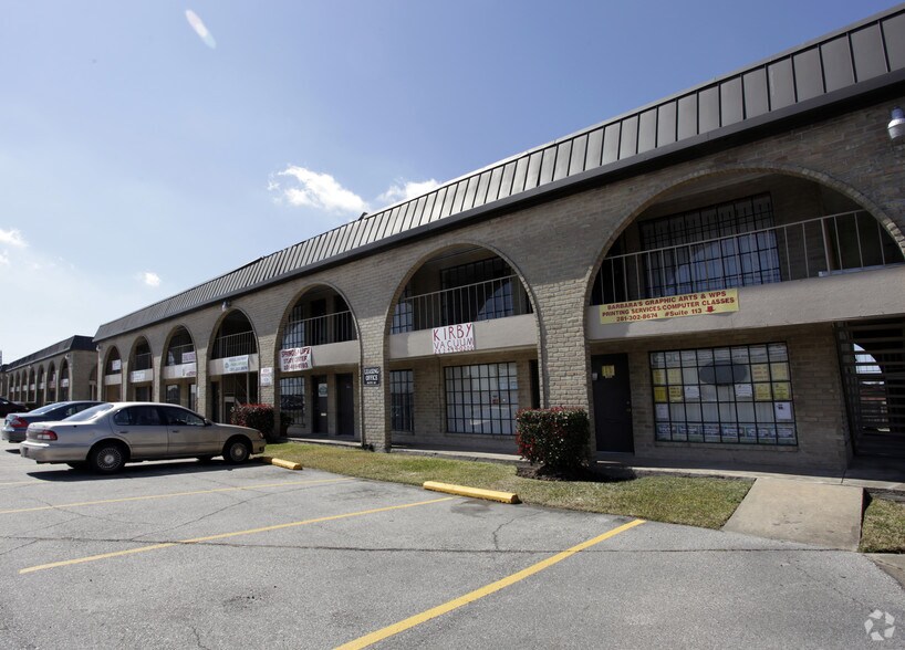 More Photos Of 610 Murphy Rd, Stafford Office For Lease