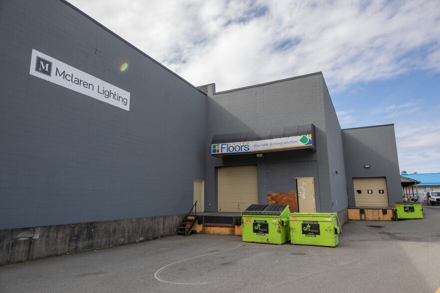 More Photos Of 2520 Bowen Rd, Nanaimo Industrial For Lease