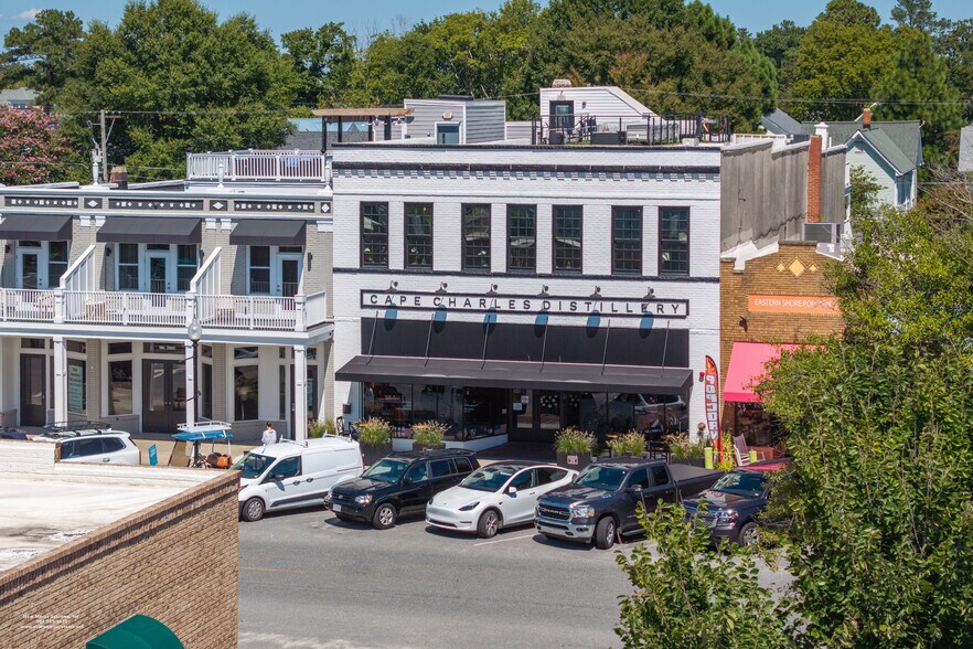 More Photos Of 225 Mason Ave, Cape Charles Storefront For Sale