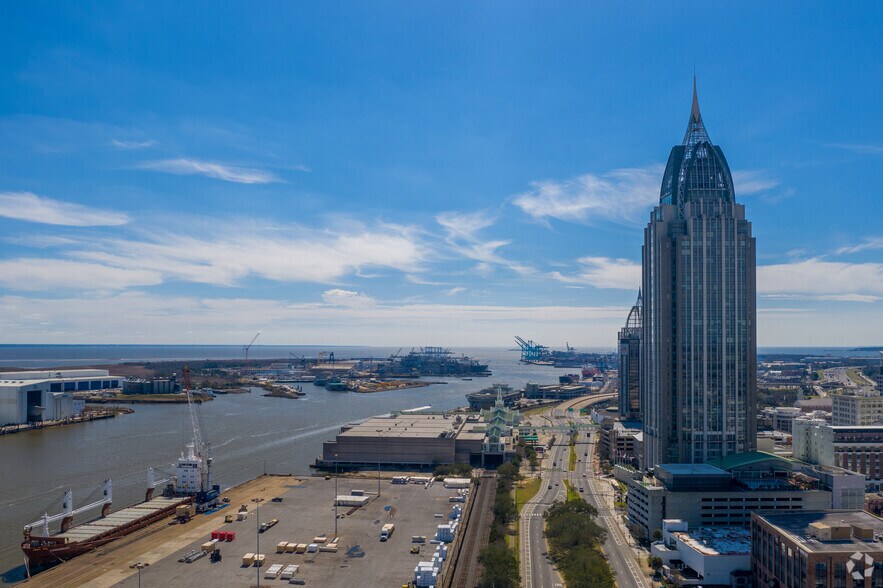 More Photos Of 1 St Louis St, Mobile Office For Lease