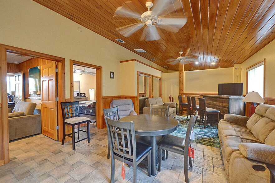More Photos Of 6991 W Cardinal St, Homosassa Medical For Sale