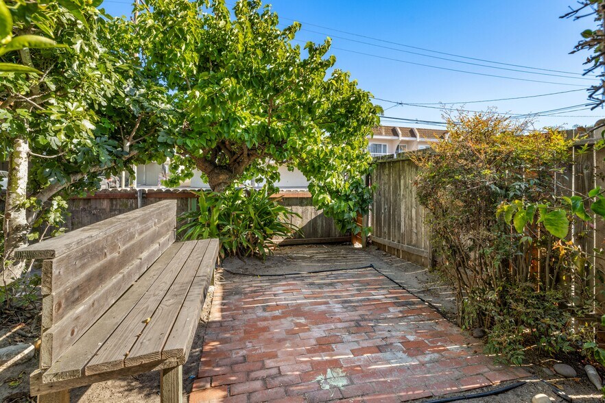 More Photos Of 6648 Del Playa Dr, Goleta Specialty For Sale