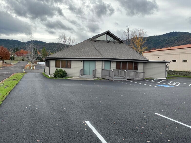 More Photos Of 400 Williamson Way, Ashland Office Residential For Sale