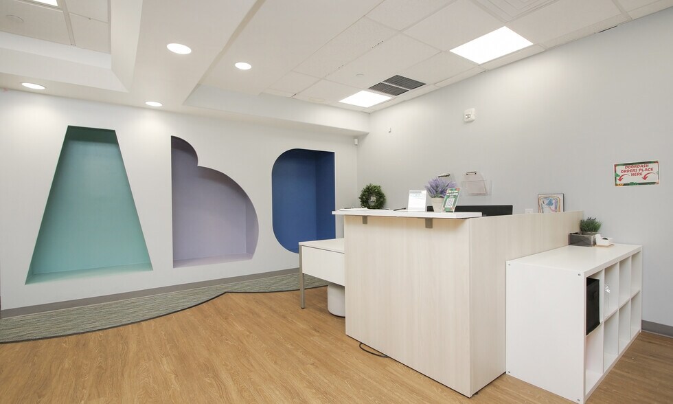 More Photos Of 15606 W Airport Blvd, Sugar Land Medical For Sale