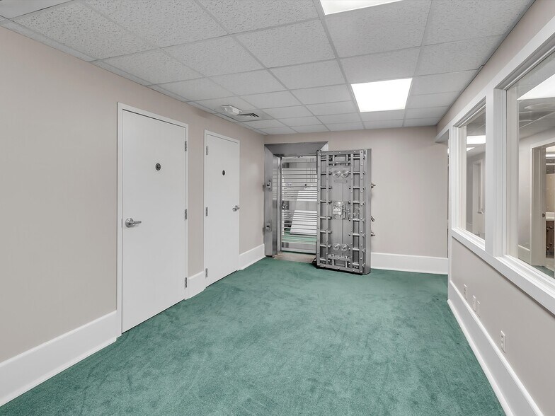 More Photos Of 624 W Main St, Sylva Bank For Sale