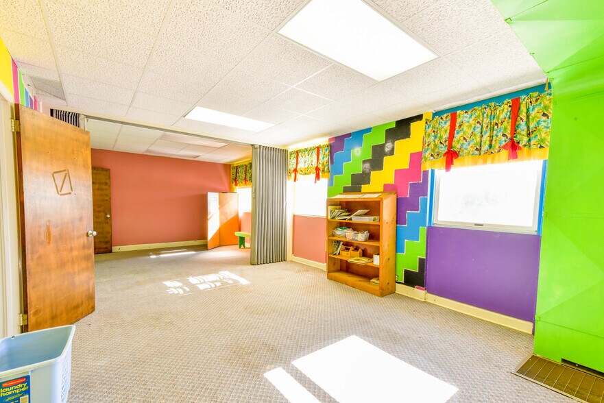 More Photos Of 3901 Raeford Rd, Fayetteville Religious Facility For Lease