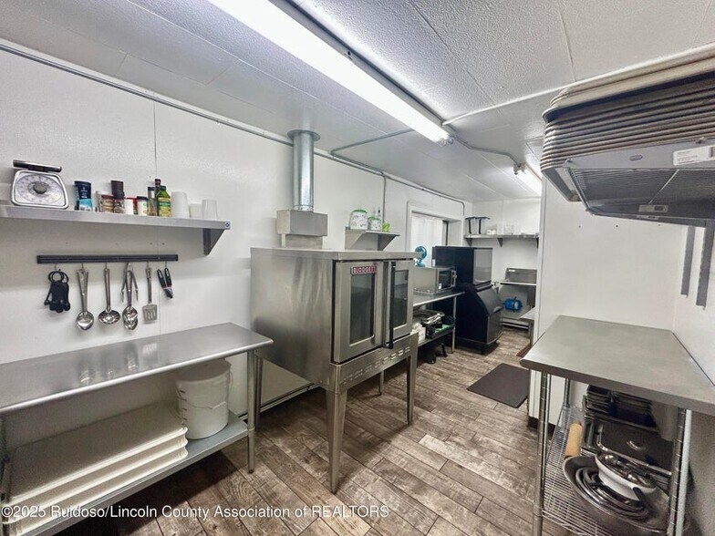 More Photos Of 616 Sudderth Dr, Ruidoso General Retail For Sale