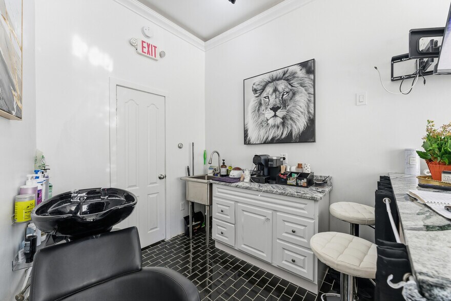 More Photos Of 285-289 East St, Ludlow Apartments For Sale