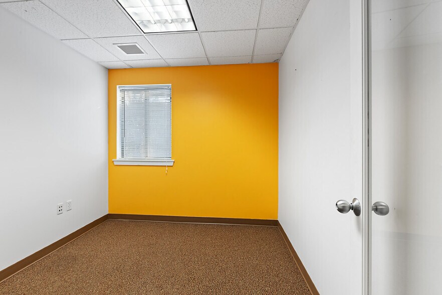 More Photos Of 4 Industrial Pky, Brunswick Manufacturing For Lease