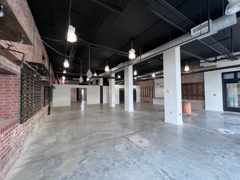 More Photos Of 417 Hay St, Fayetteville Office For Lease