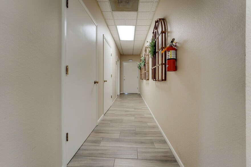 More Photos Of 1344 W 6th St, Corona Office For Sale