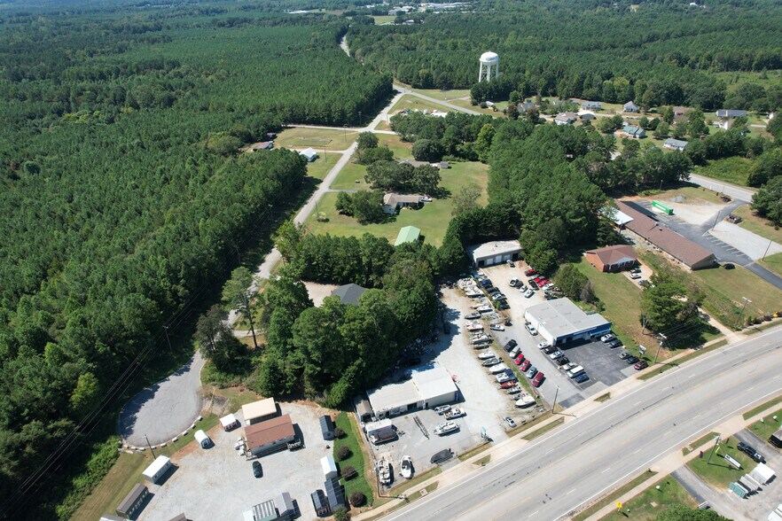 More Photos Of 6895 Highway 9, Inman Auto Repair For Sale