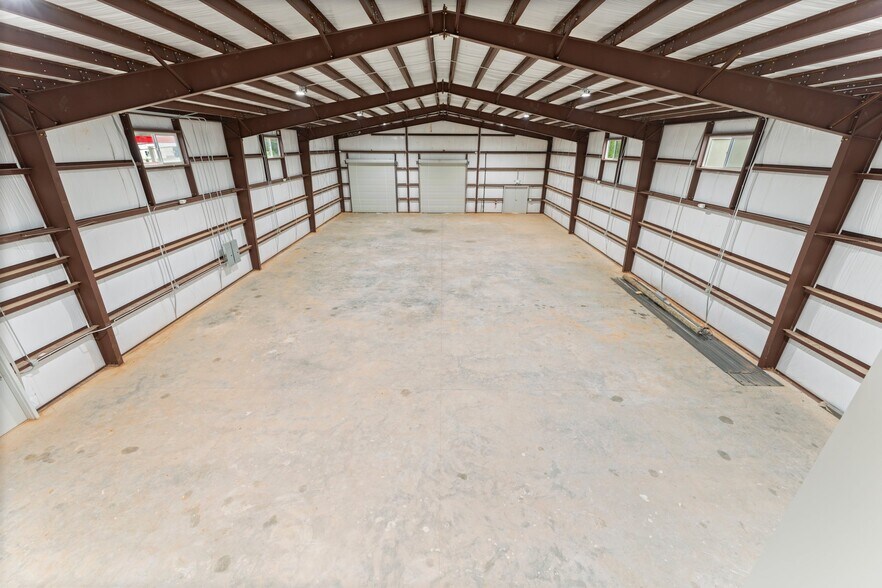 More Photos Of 810 Honea Egypt Rd., Magnolia Flex For Sale