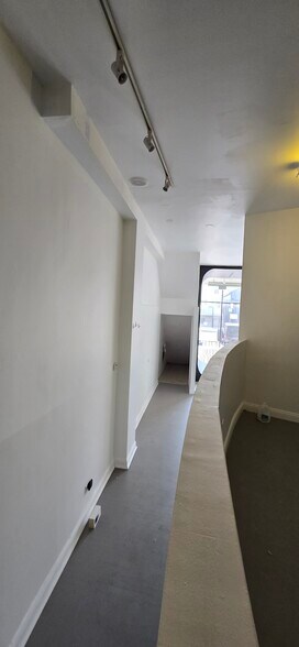 More Photos Of 1216 W Grand Ave, Chicago Storefront Retail Residential For Sale