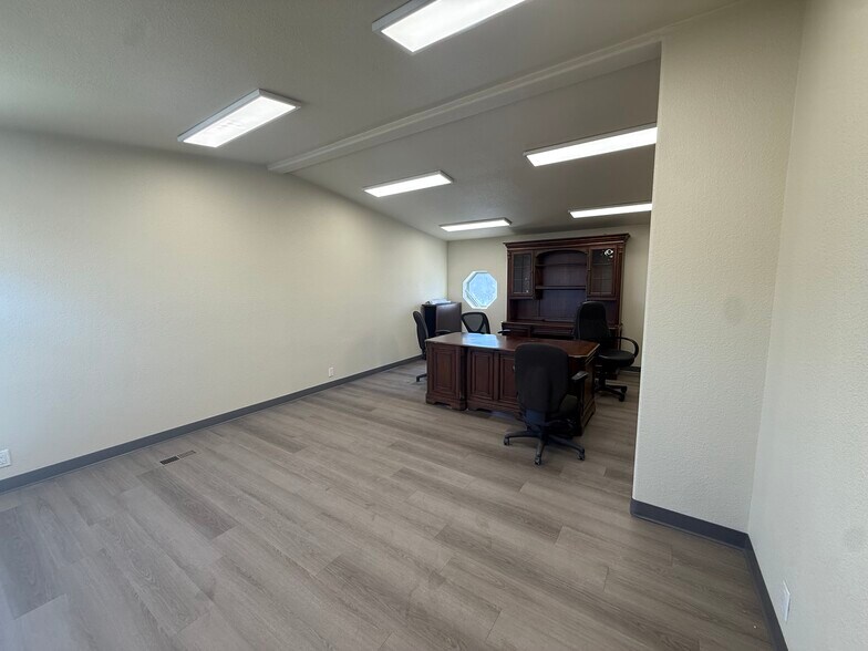 More Photos Of 1735 Athol Ave, Henderson Land For Lease