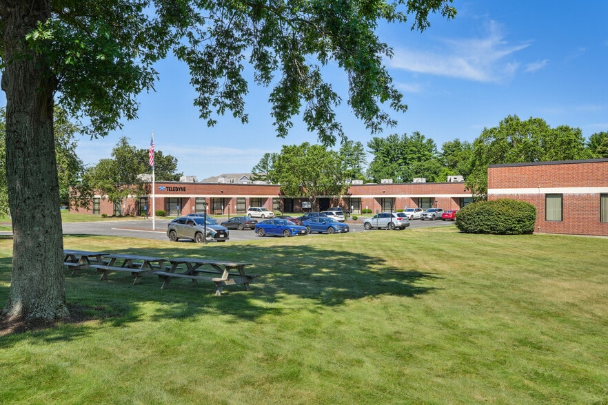 Primary Photo Of 19 Alpha Rd, Chelmsford Research And Development For Lease