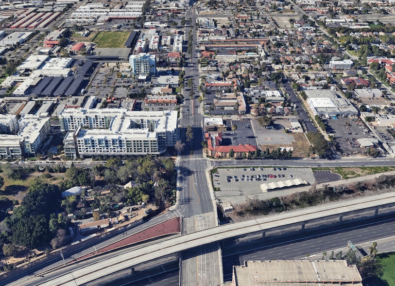 More Photos Of 1617 E 1st St, Santa Ana Medical For Lease