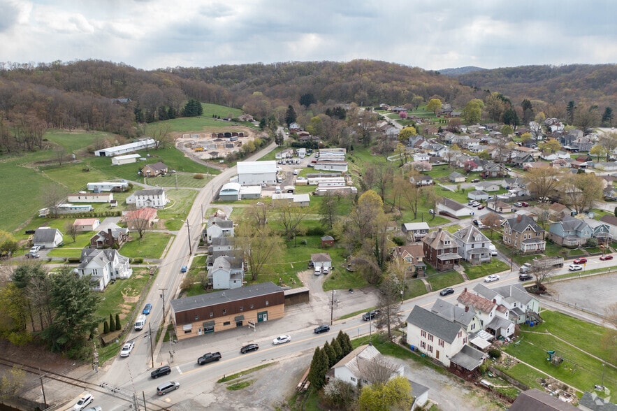 More Photos Of 115 W Main St, Evans City Freestanding For Sale