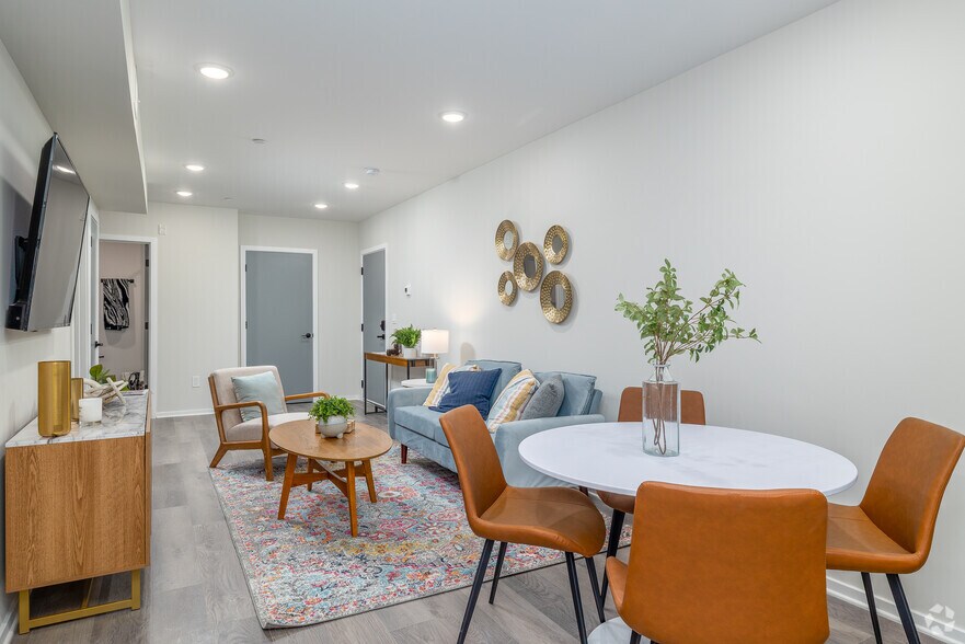 More Photos Of 4415 Chestnut St, Philadelphia Apartments For Lease