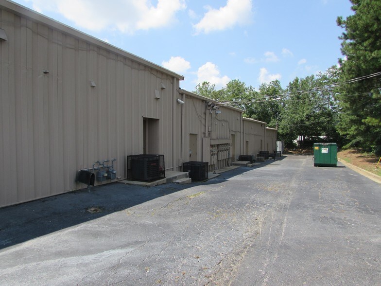 More Photos Of 2399 Lawrenceville Hwy, Lawrenceville Storefront Retail Office For Sale