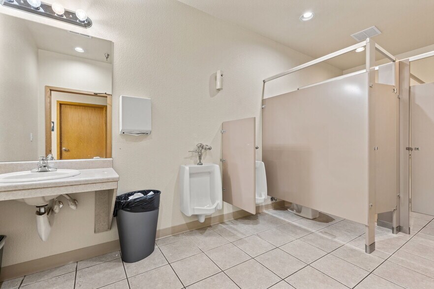 More Photos Of 6630 Gunpark Dr, Boulder Medical For Sale