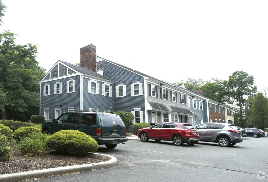 More Photos Of 168 Franklin Corner Rd, Lawrenceville Office For Lease