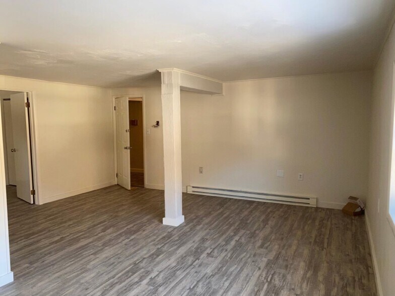 More Photos Of 388 Main St, Rosendale Restaurant For Sale