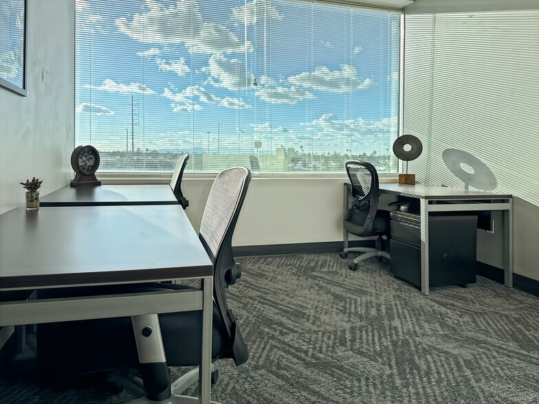 More Photos Of 2550 W Union Hills Dr, Phoenix Coworking Space