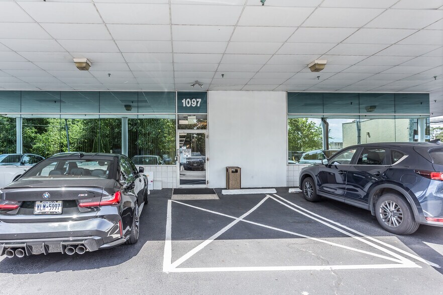 More Photos Of 1097 Old Country Rd, Plainview Medical For Lease