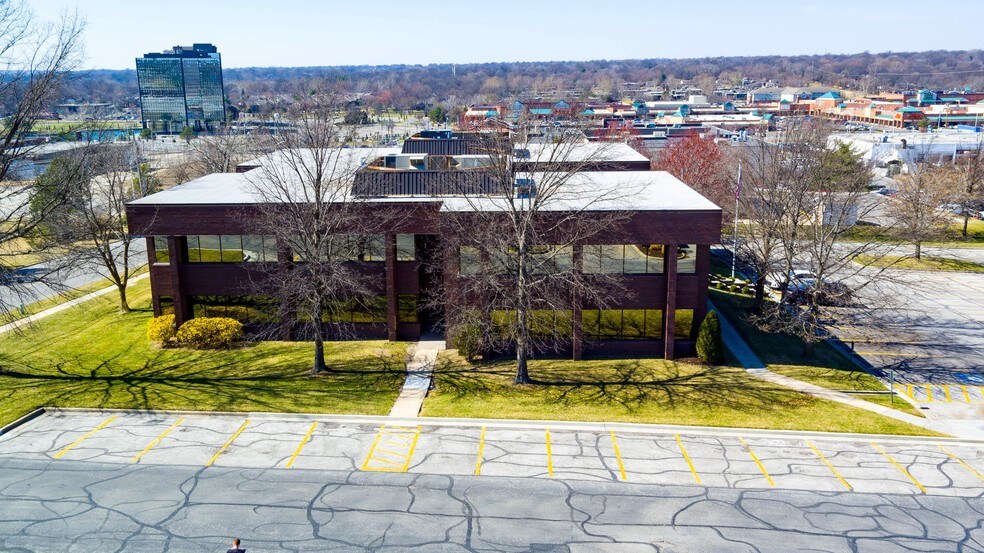 More Photos Of 6750 W 93rd St, Overland Park Office For Lease