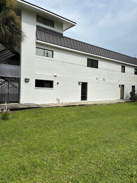 More Photos Of 701 E South St, Orlando Office For Sale