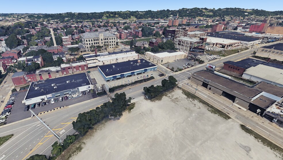 More Photos Of 1300-1318 Western Ave, Pittsburgh Flex For Lease