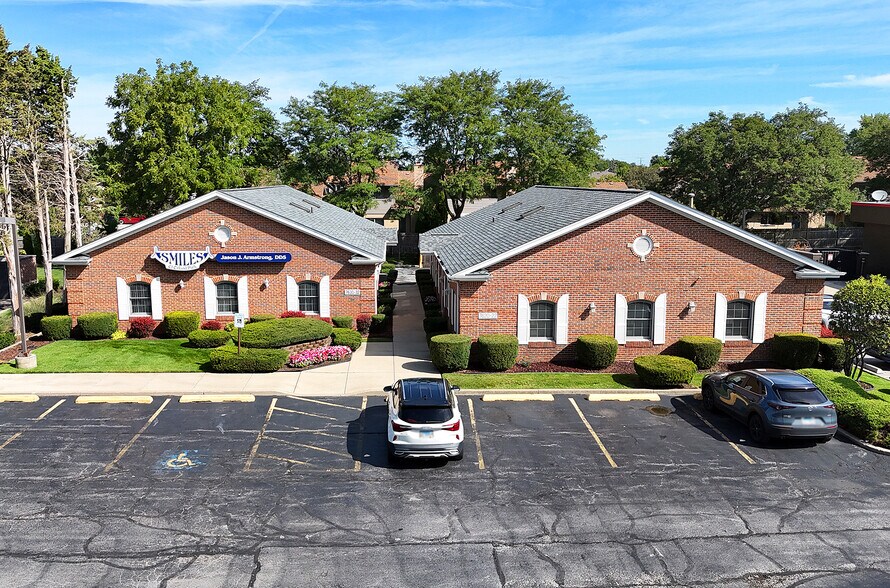 More Photos Of 7620-7632 W 159th St, Orland Park Office For Sale