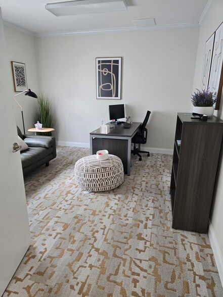 More Photos Of 110 Samaritan Dr, Cumming Medical For Sale