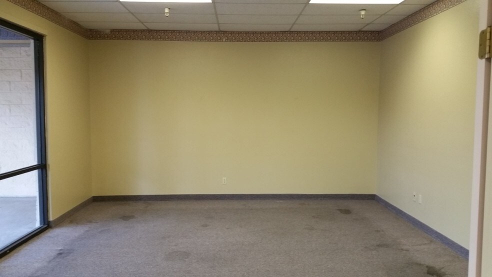More Photos Of 4419-4501 E Main St, Mesa Storefront For Lease