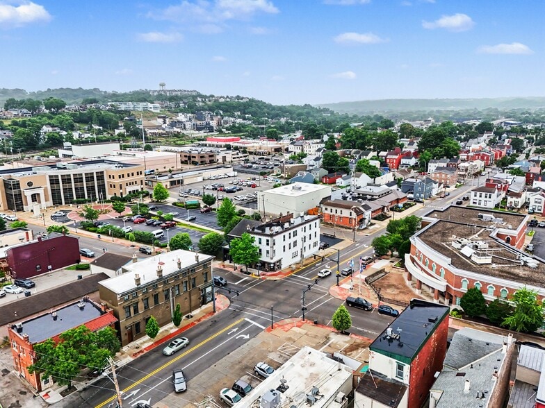 More Photos Of 1002 Monmouth St, Newport Office Residential For Sale