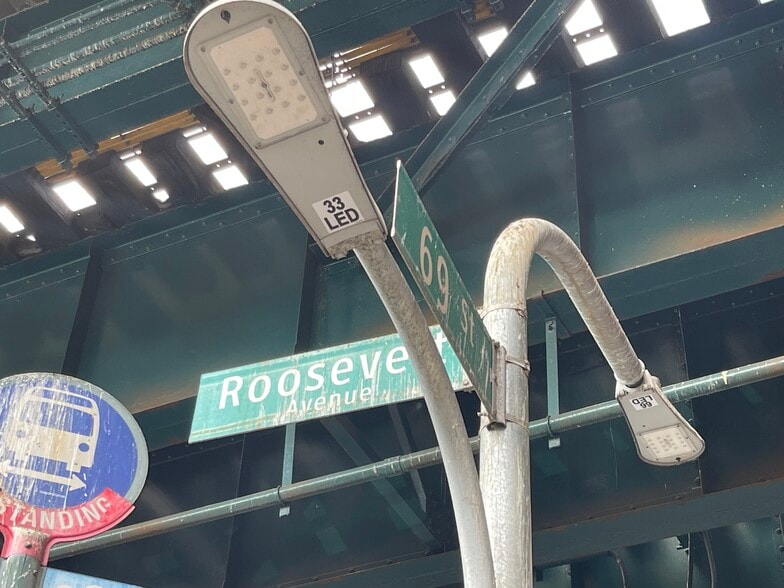 More Photos Of 6902 Roosevelt Ave, Flushing Storefront Retail Office For Sale