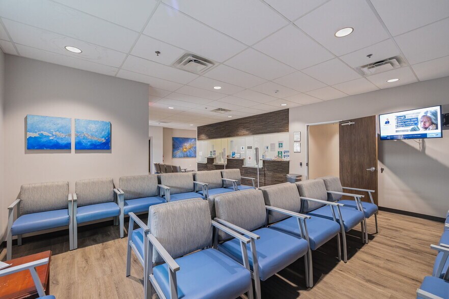 More Photos Of 10007 Huebner Rd, San Antonio Office For Sale