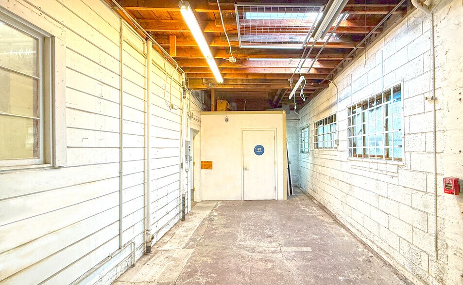 More Photos Of 2513 Telegraph Ave, Berkeley Storefront Retail Office For Lease