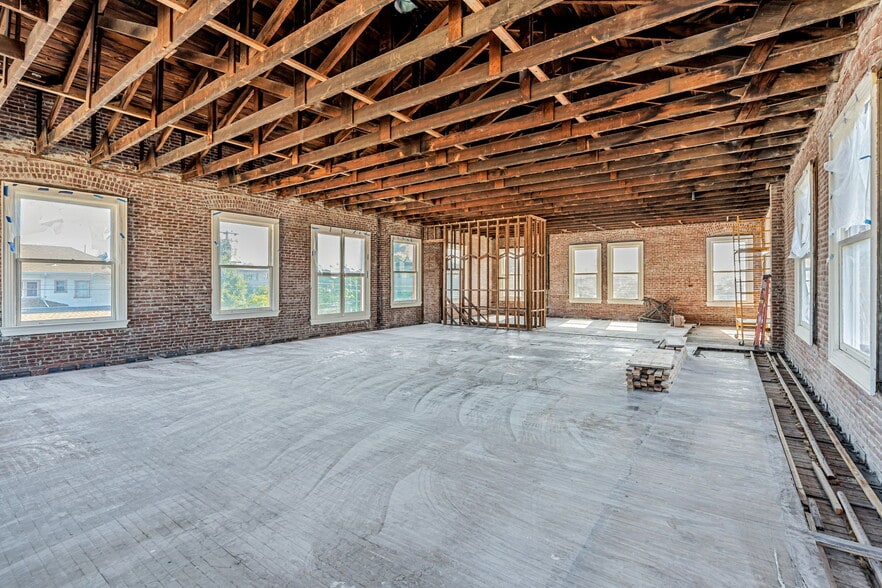 More Photos Of 1649 12th Ave, Oakland Religious Facility For Sale