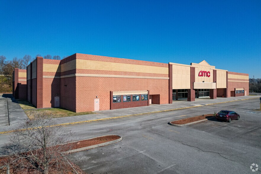 More Photos Of 106-180 N Peters Rd, Knoxville Unknown For Lease