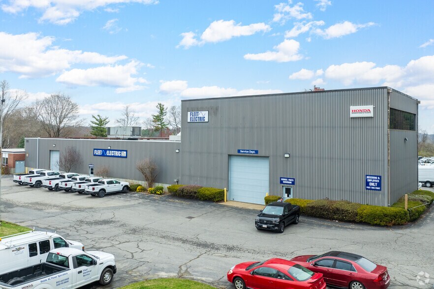 More Photos Of 303-313 Washington St, Auburn Manufacturing For Lease